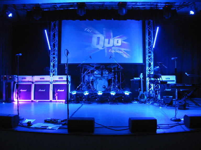 Melksham Lightprovider Melksham Assembly Hall, Quo Experience